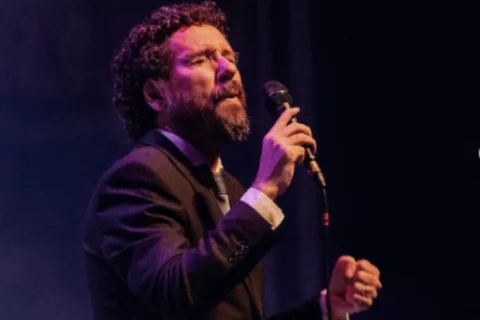 Aplicativo para ouvir músicas gospel