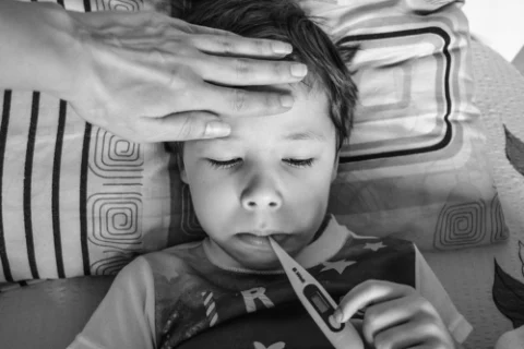 Medir febre infantil: app para monitoramento